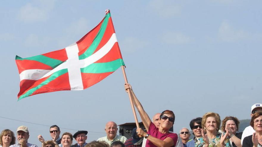The Dialectal Variants of Basque: The Case of the Souletin or Zuberera Basque